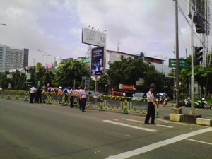 Puncak Tahun Baru  diBekasi dipusatkan di Jalan Raya Ahmad Yani