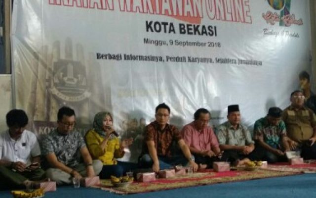 Foto : HUT Perdana IWO Kota Bekasi, Santuni Puluhan Anak Yatim